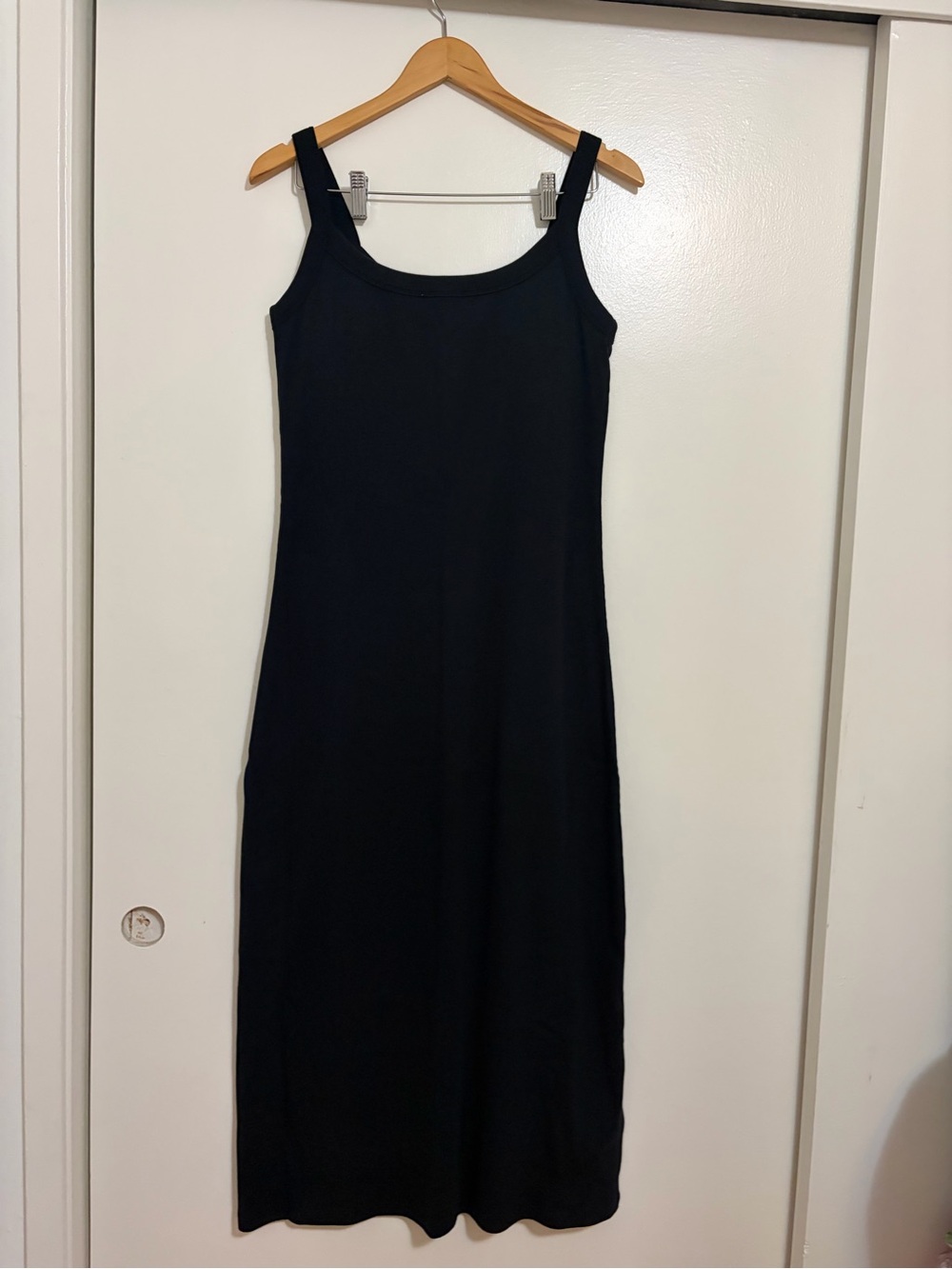 Abercrombie & Fitch Bra Free Essential 90s Rib Midi Dress In Black - Picture 6 of 8